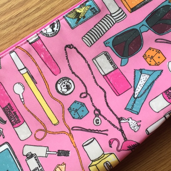 NWOT Clinique Bag in Pink - Picture 3 of 5